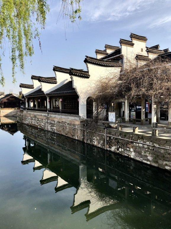 想改回国籍的明星中,李连杰已被拒3次,唯有他成功改回中国国籍-专注问答,解决你的问题